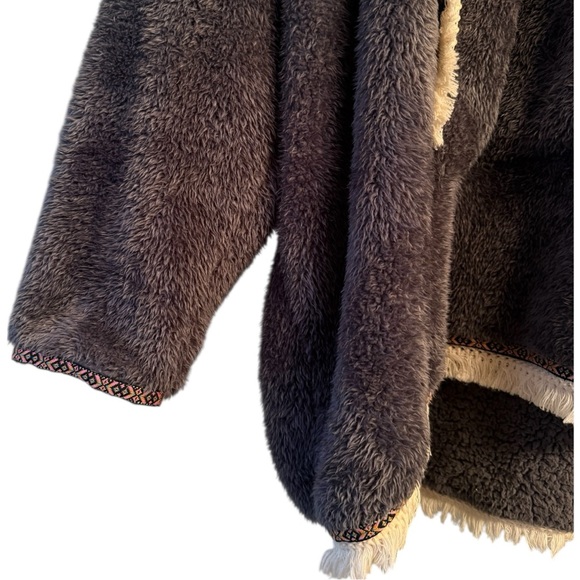 Natural Life Oversized Charcoal Blanket Hoodie- One Size - Picture 7 of 10